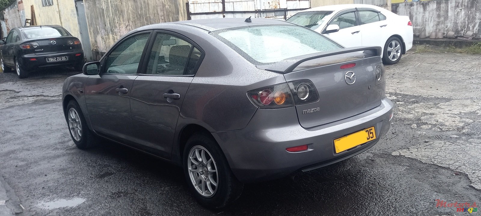 2005' Mazda Axela photo #5