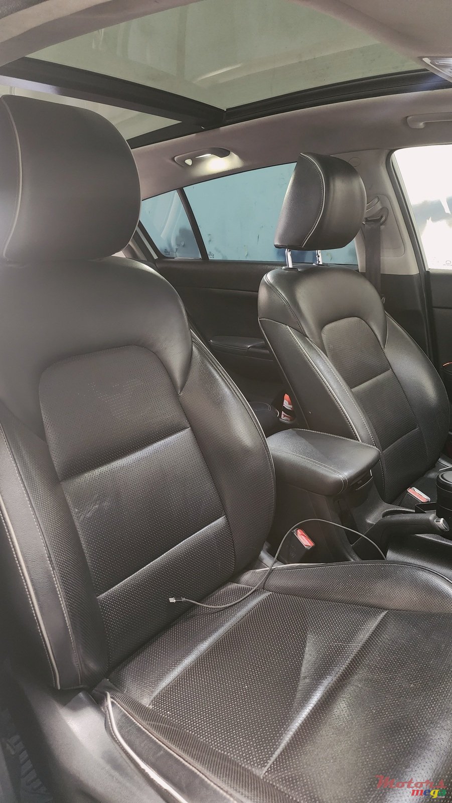 2018' Kia Sportage With panoramic sunroof photo #6