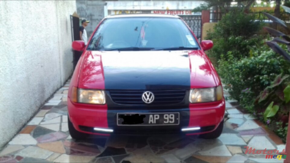 1999' Volkswagen Polo Hatchback photo #3