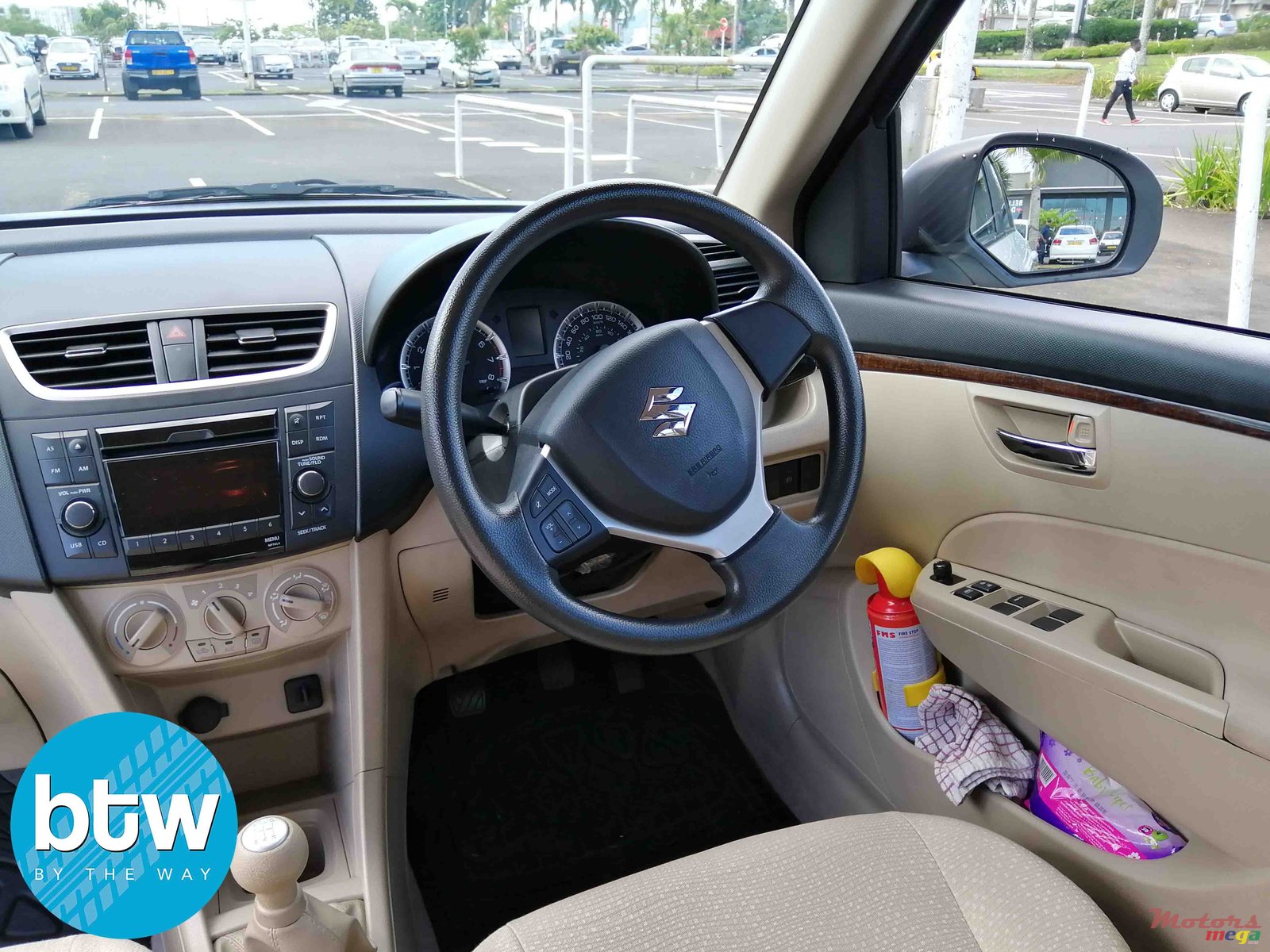 2014' Suzuki Swift Dzire photo #5