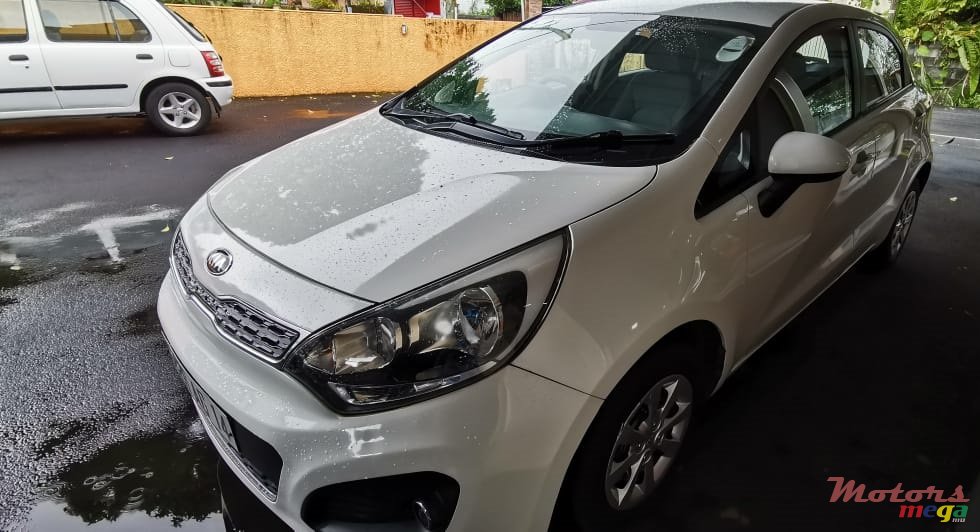 2014' Kia Rio photo #4