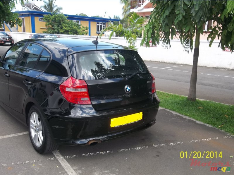 2009' BMW 3 Series Coupe photo #2