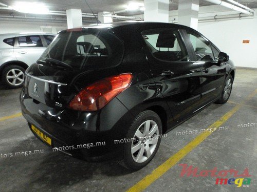 2011' Peugeot 308 ACTIVE photo #2