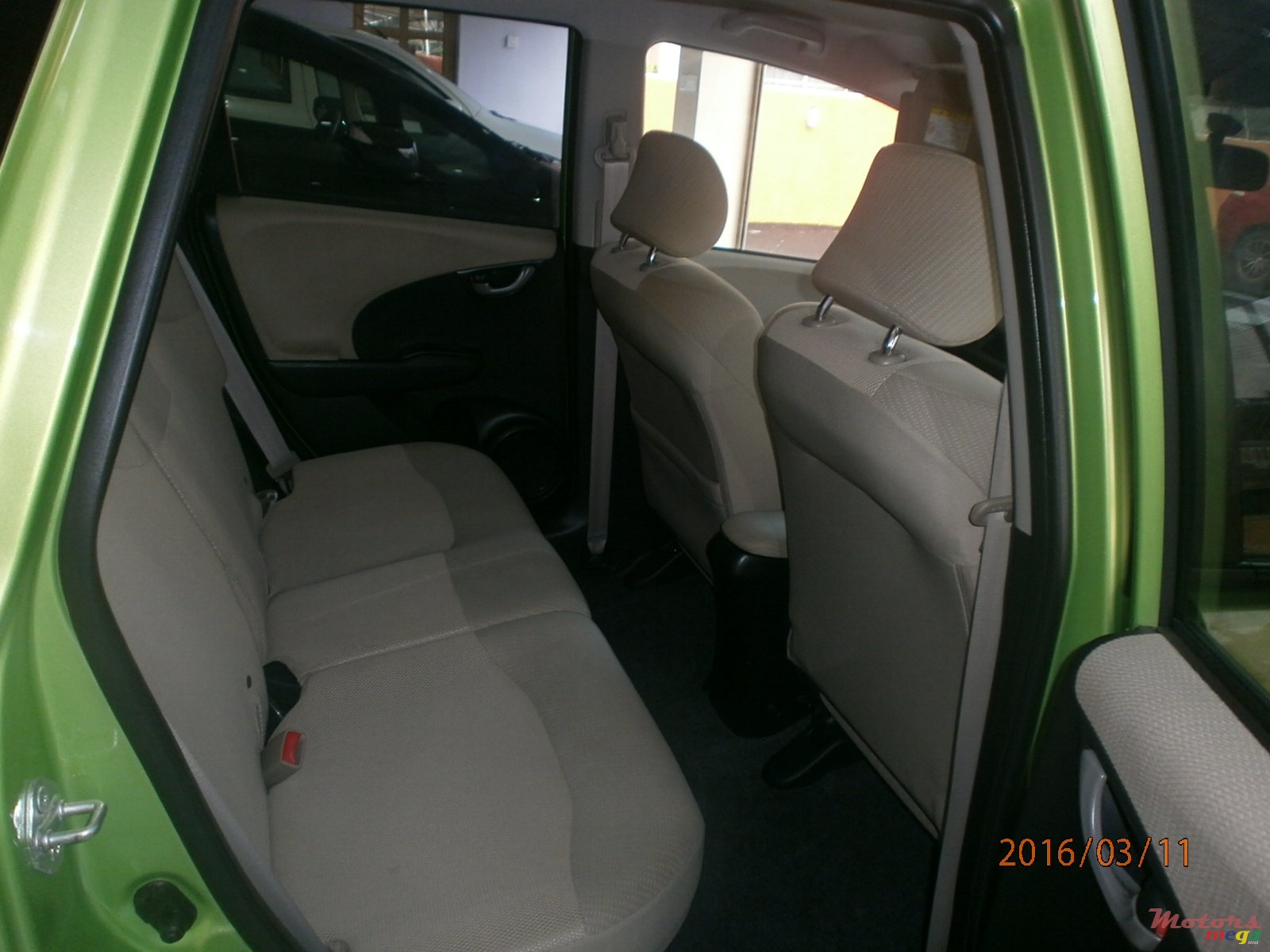 2012' Honda Fit hybrid photo #5