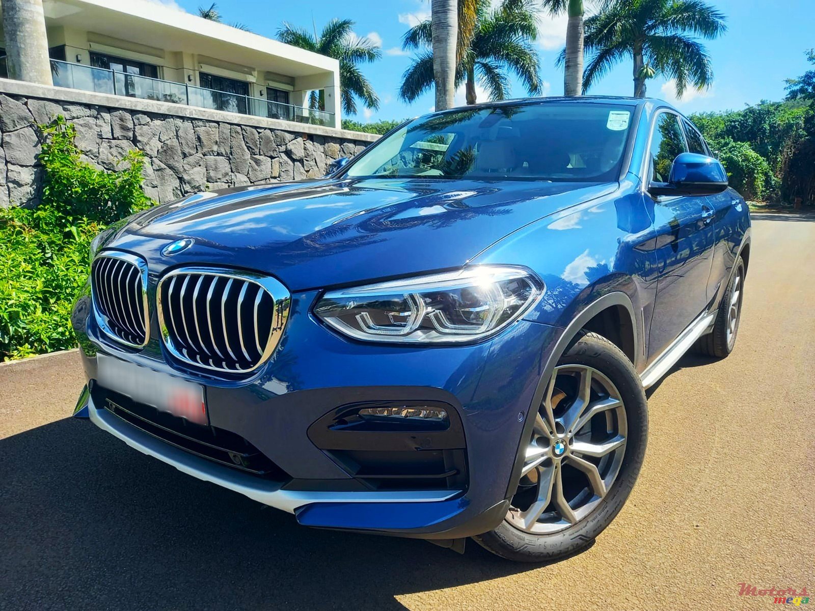 2021' BMW X4 XDrive 20i 2.0 photo #2