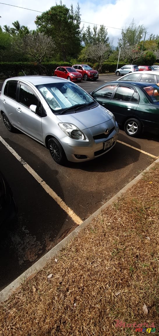 2010' Toyota Vitz photo #1