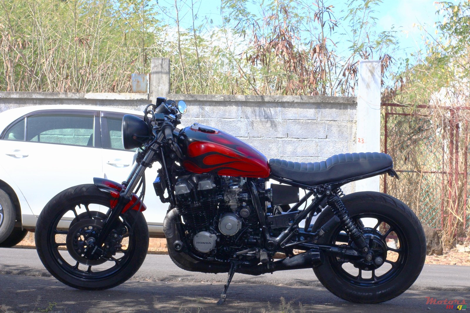 2004' Honda CBX 750 Café Racer photo #2