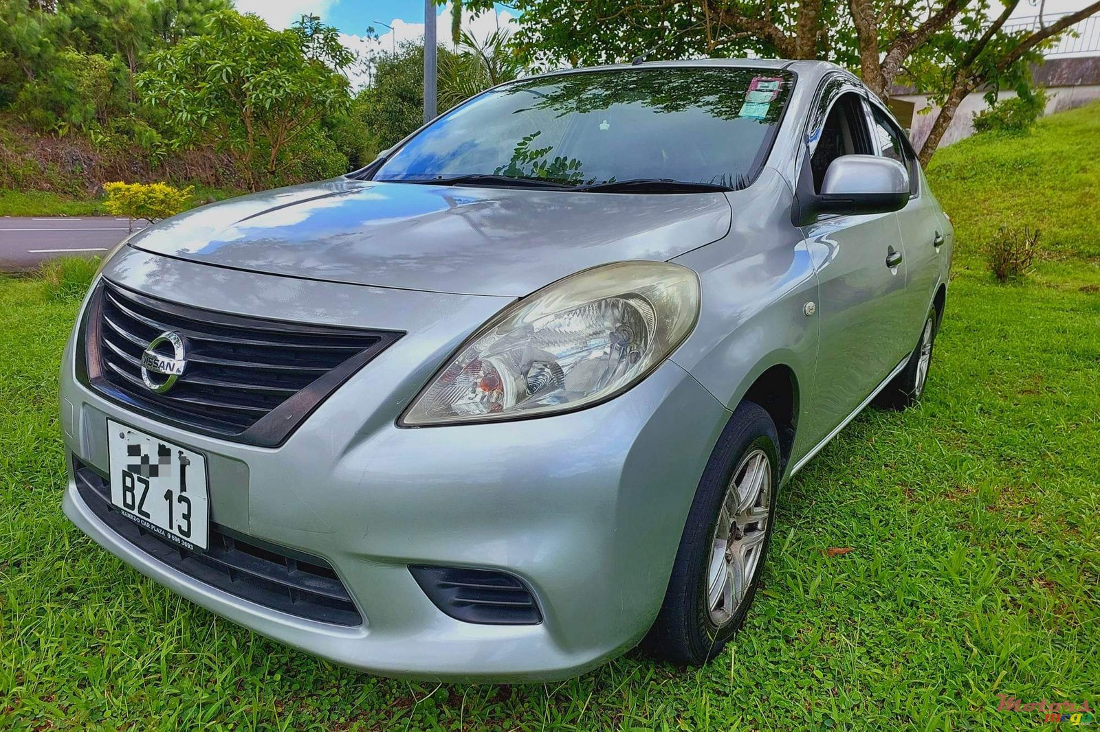 2013' Nissan Almera photo #3