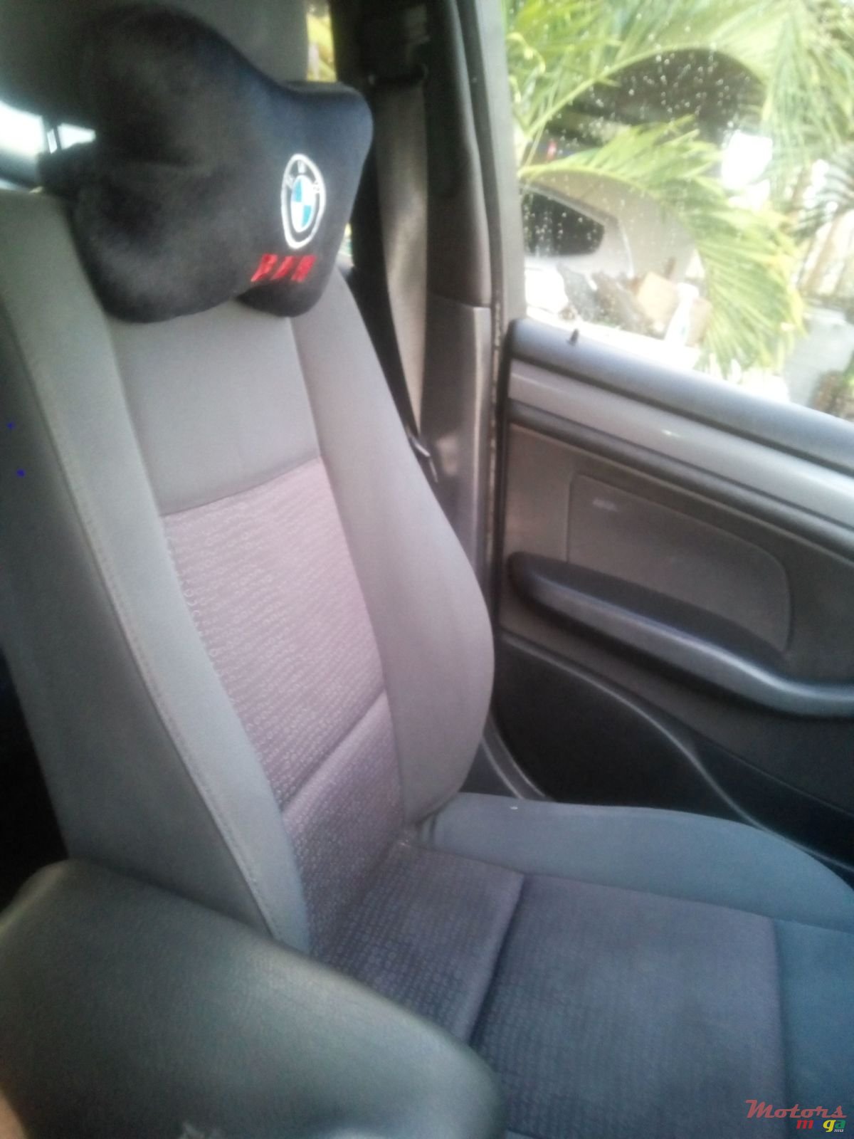 2004' BMW 318 photo #5