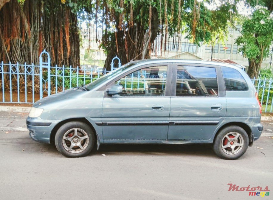 2004' Hyundai Matrix photo #3