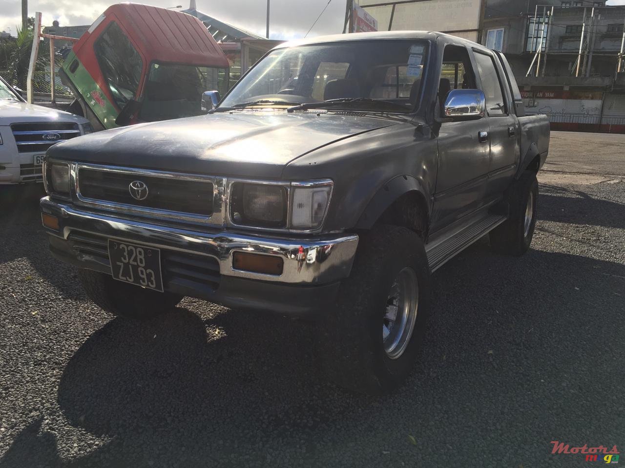 1993' Toyota Hilux photo #2