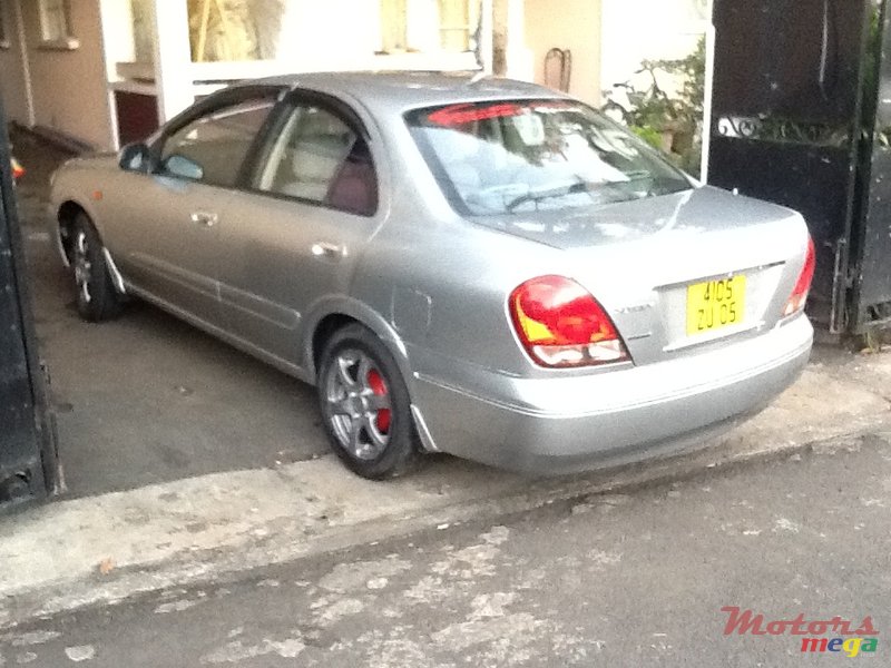 2005' Nissan Sunny photo #4