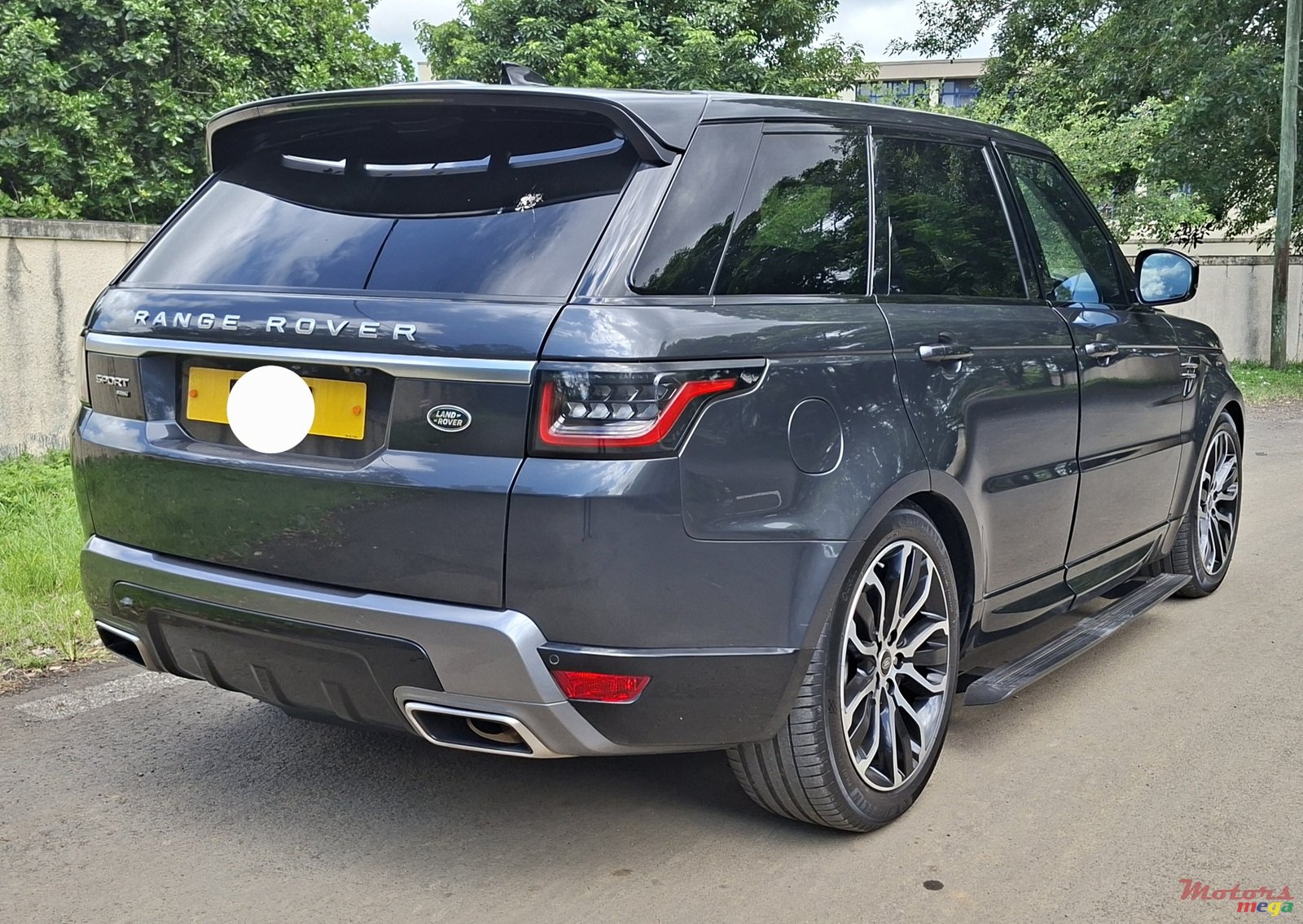 2019' Land Rover Range Rover Sport P400e photo #4