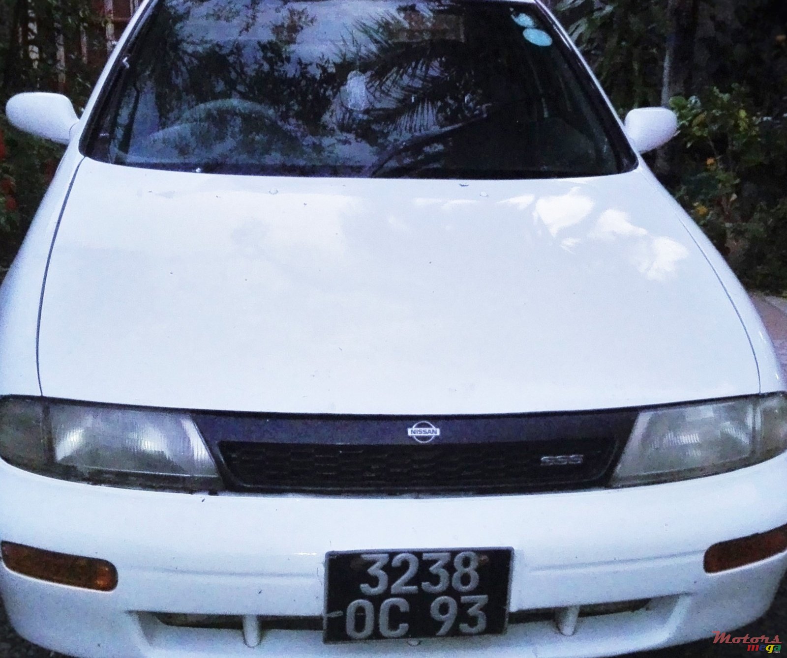 1993' Nissan Bluebird photo #1