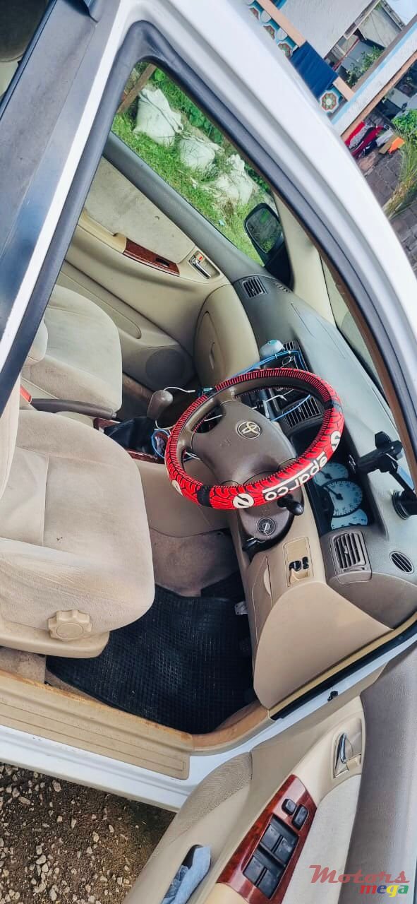 2001' Toyota Corolla photo #5