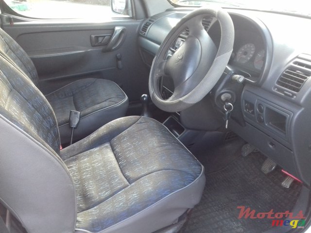 2001' Peugeot Partner photo #7