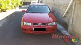 1999' Nissan Primera photo #1