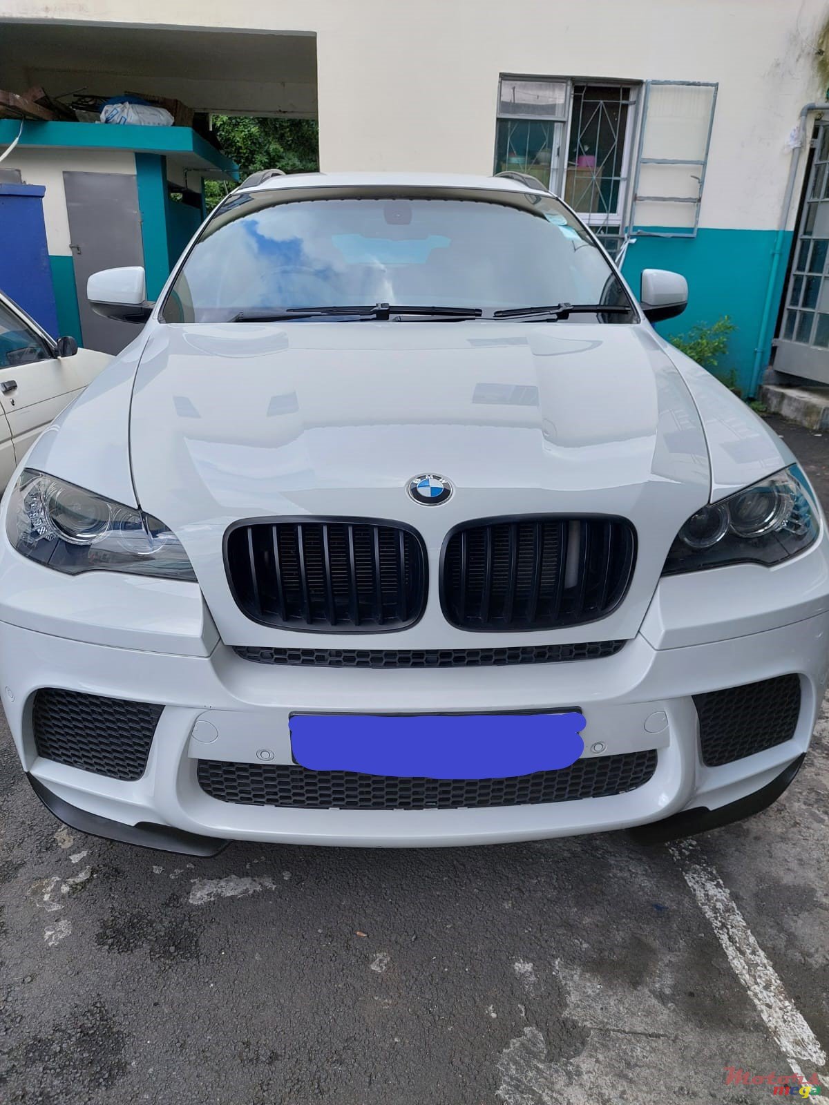 2010' BMW X6 photo #5