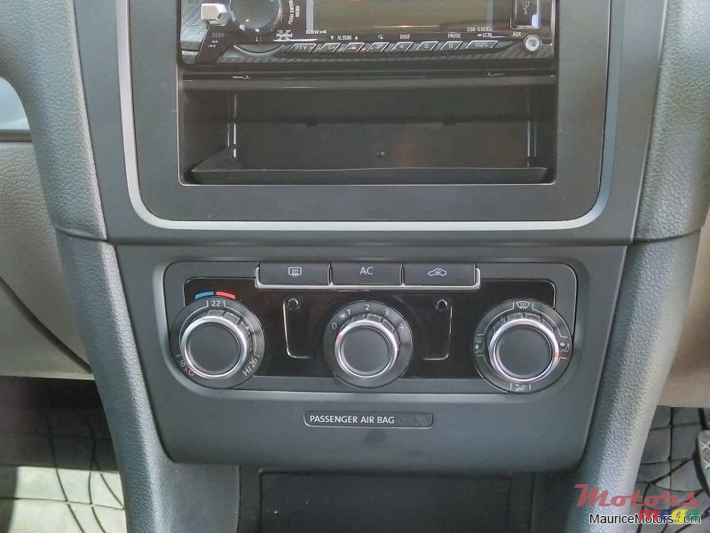 2009' Volkswagen Golf VI photo #6