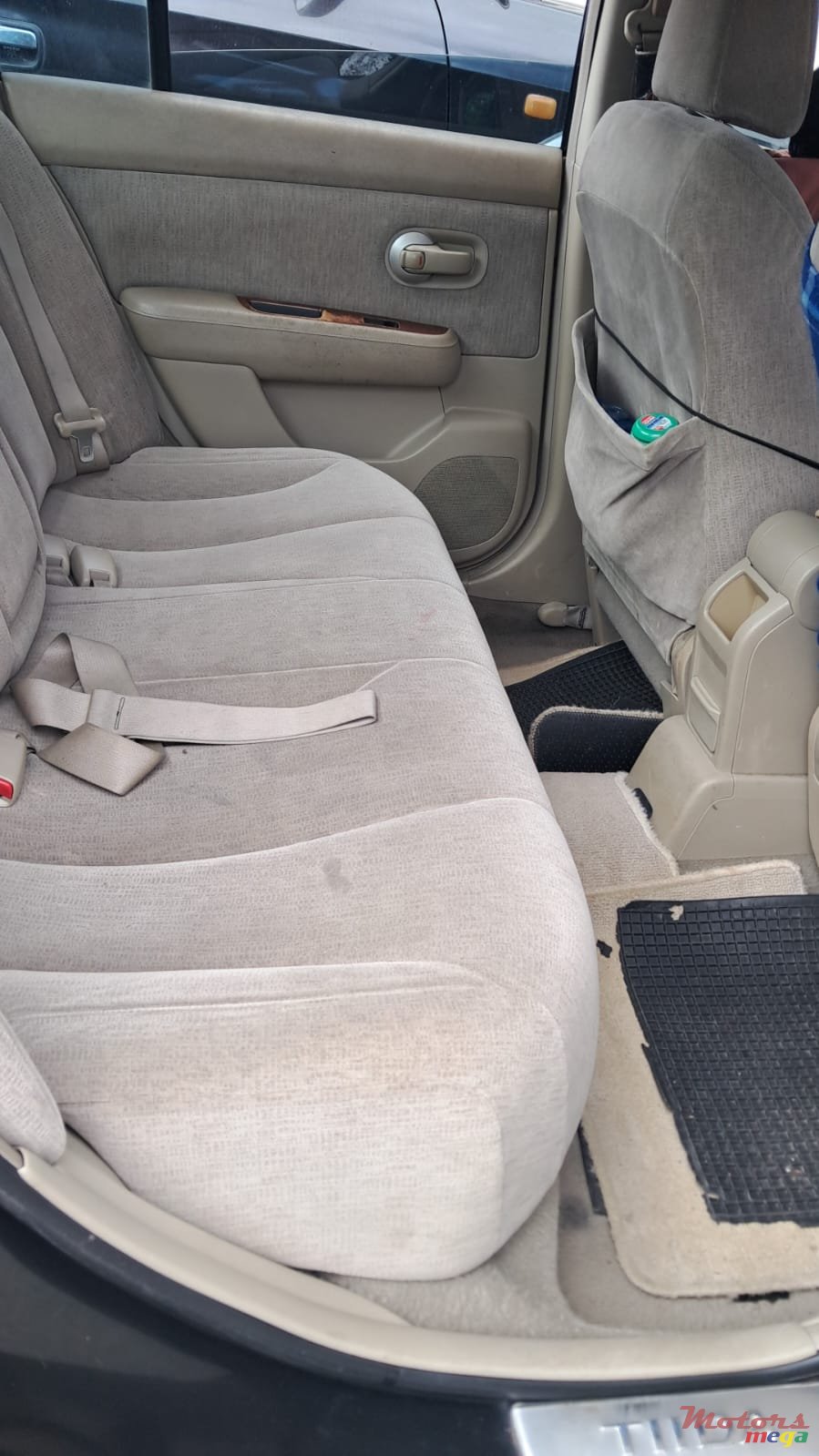 2006' Nissan Tiida photo #2