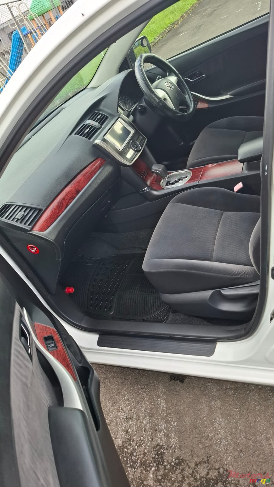 2012' Toyota Allion A15 1500cc photo #3