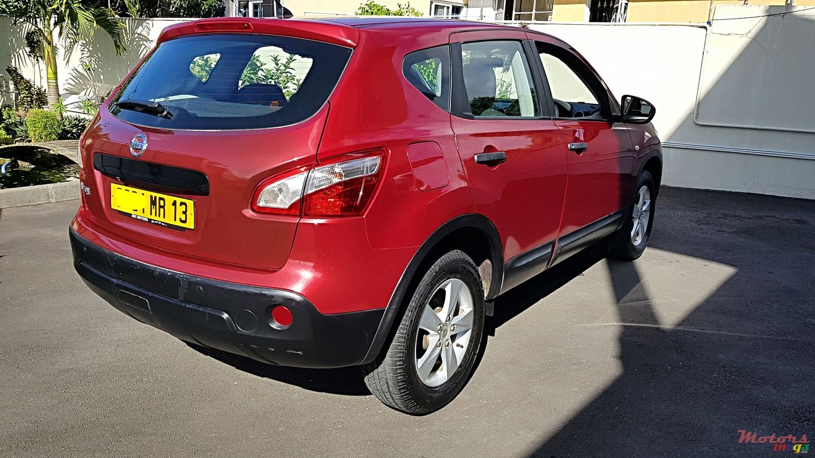 2013' Nissan Qashqai 1.6 photo #3