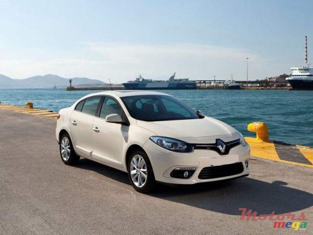 2011' Renault Fluence photo #1