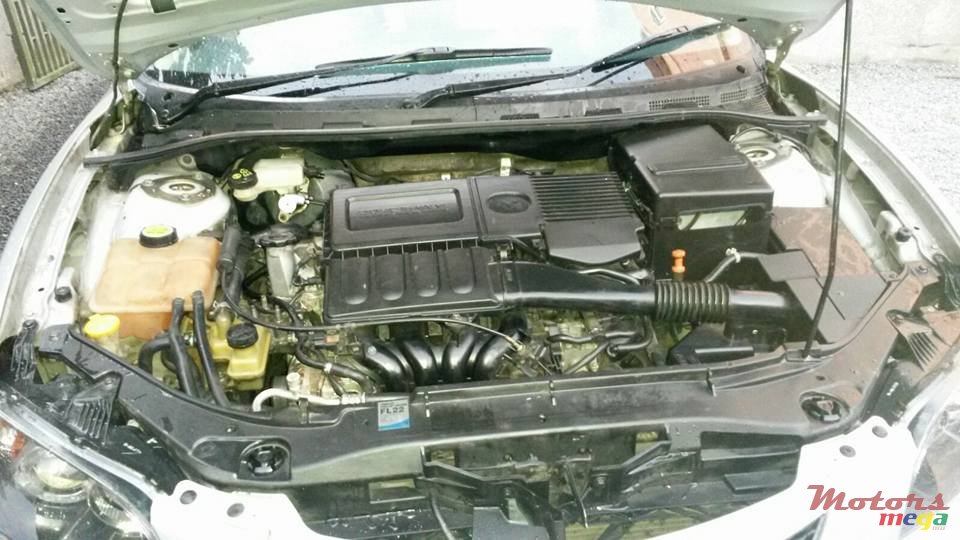 2004' Mazda 3 photo #5