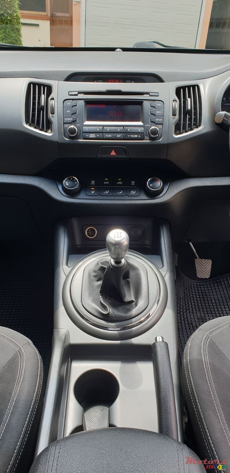 2012' Kia Sportage photo #6