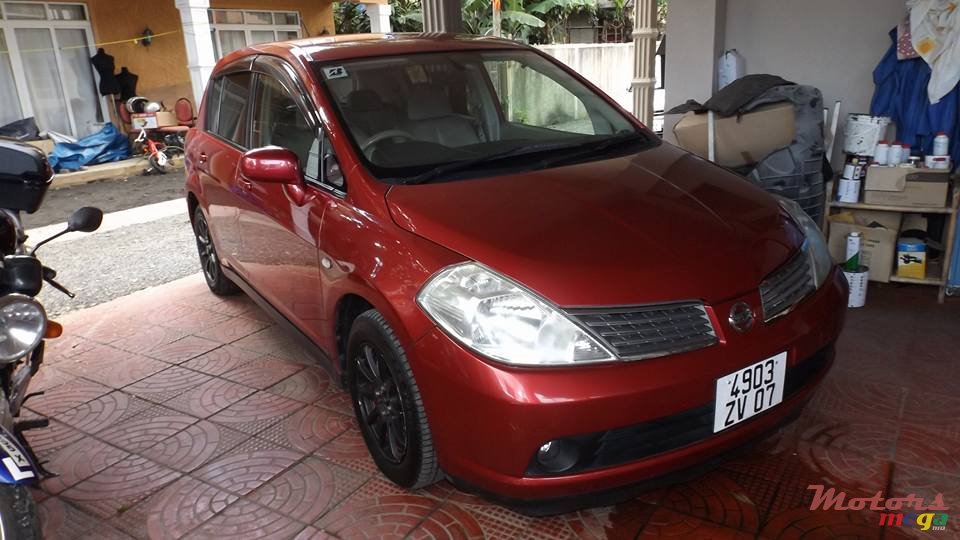 2007' Nissan Tiida photo #3