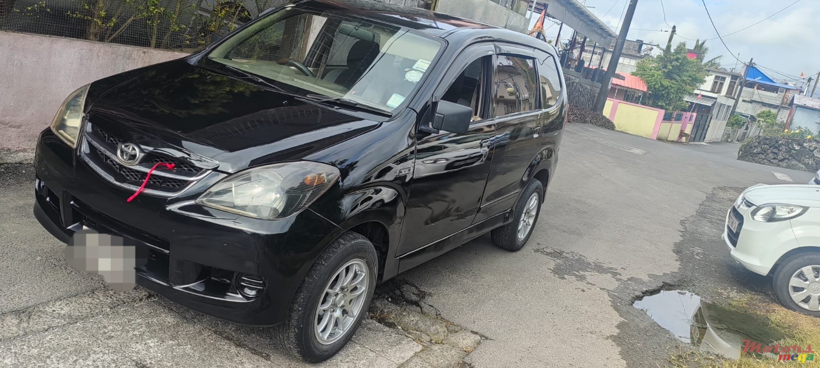 2008' Toyota Avanza photo #3