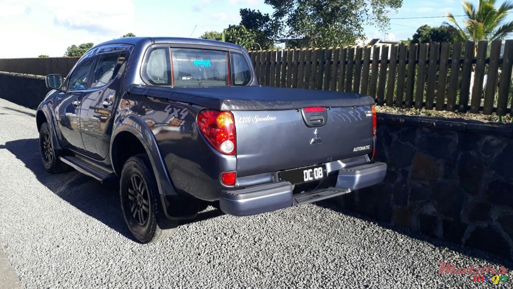 2008' Mitsubishi L 200 Sportero automatic photo #2