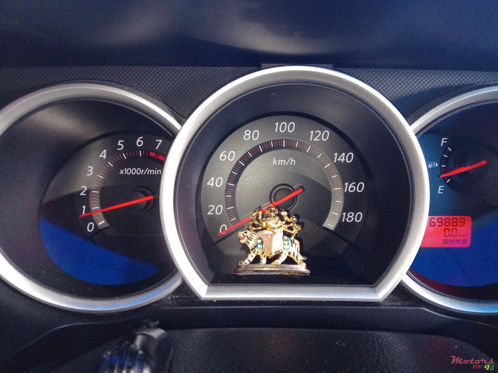 2012' Nissan Bluebird Sylphy (Ginza Motors) photo #4