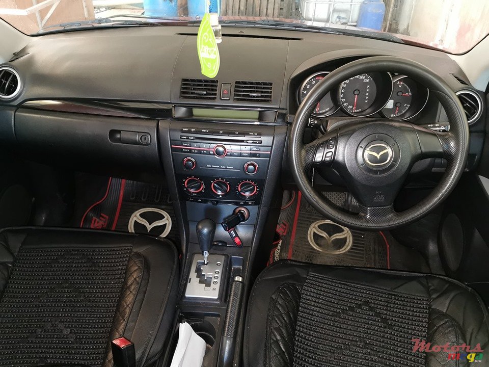 2005' Mazda 3 photo #7