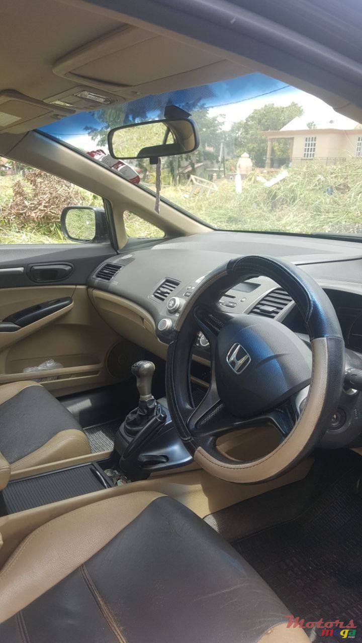 2008' Honda Civic photo #4