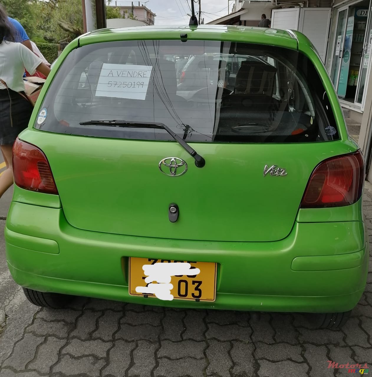 2003' Toyota Vitz photo #3