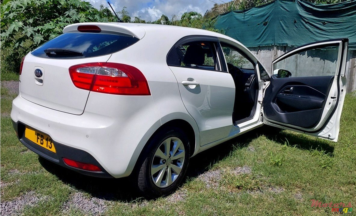 2013' Kia Rio None photo #6