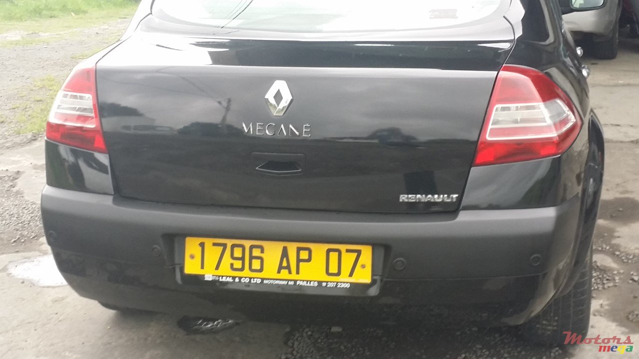 2007' Renault Megane photo #5