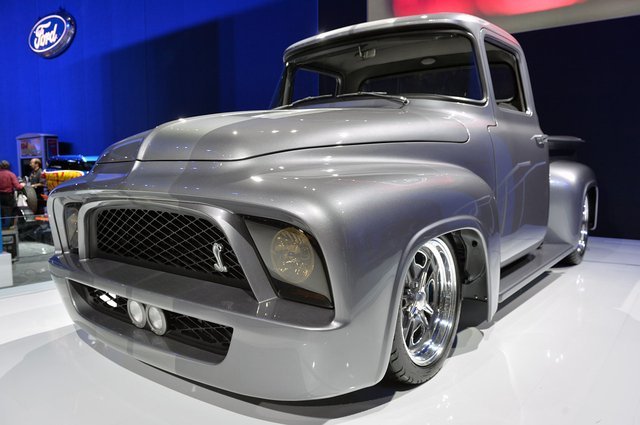 Ford F-100 'Snakebit' Shown Off by Gene Simmons and Shannon Tweed at SEMA