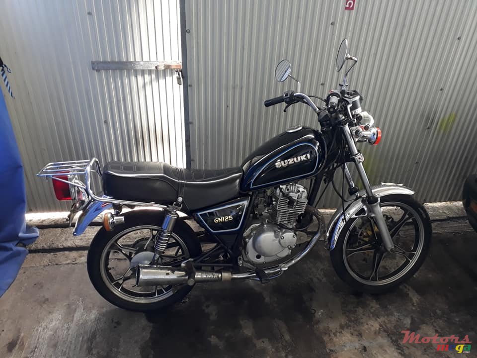 2011' Suzuki GN photo #4