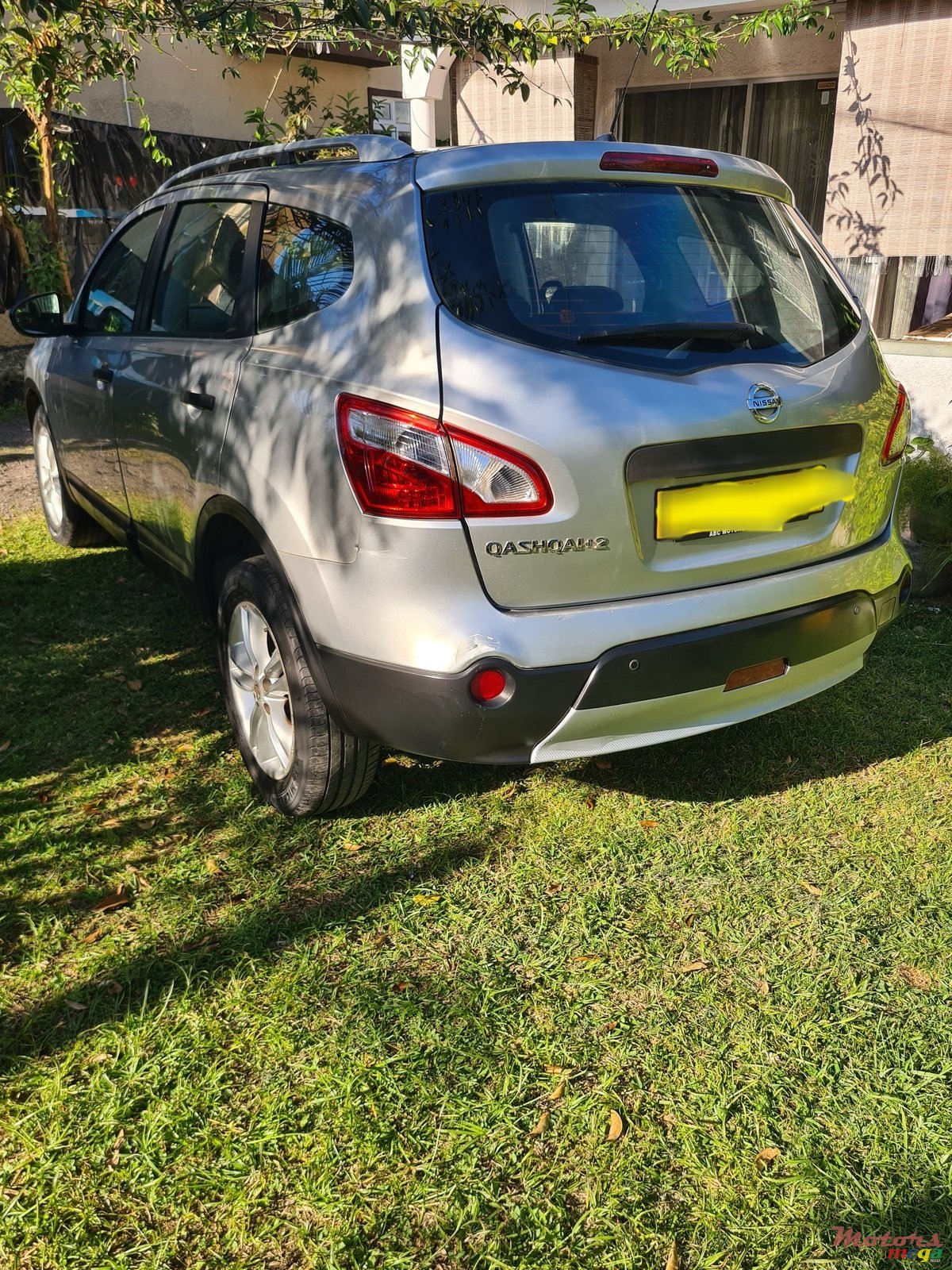 2013' Nissan Qashqai+2 photo #2