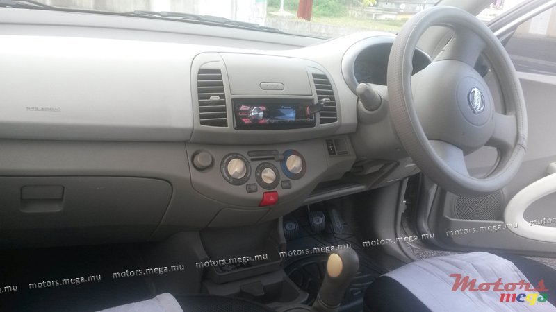 2005' Nissan photo #7