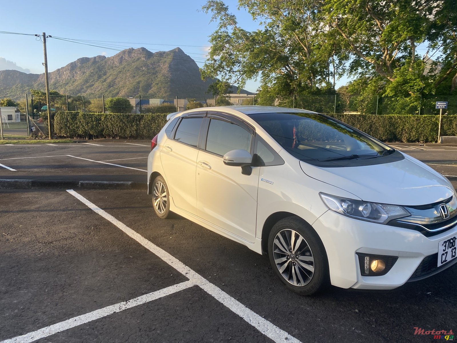 2013' Honda Fit S Package Full Options photo #4