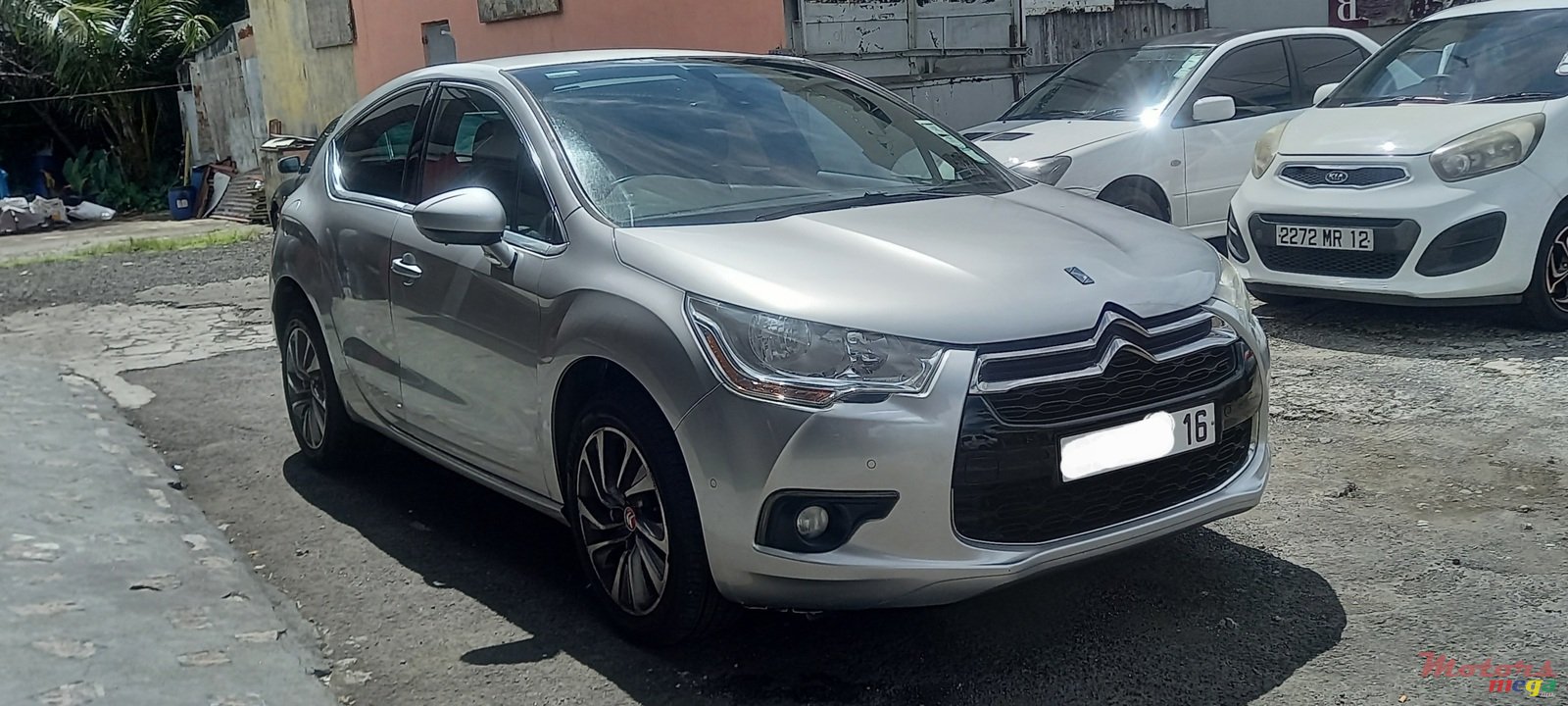 2016' Citroen DS4 photo #1
