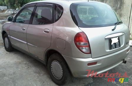 2000' Toyota photo #1