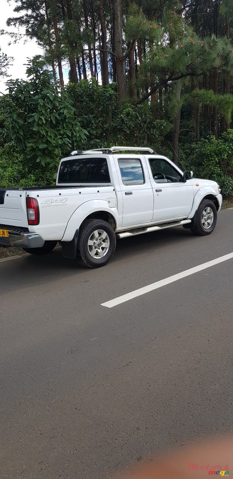 2015' Nissan Hardbody 2.5 Turbo diesel YD25 photo #1