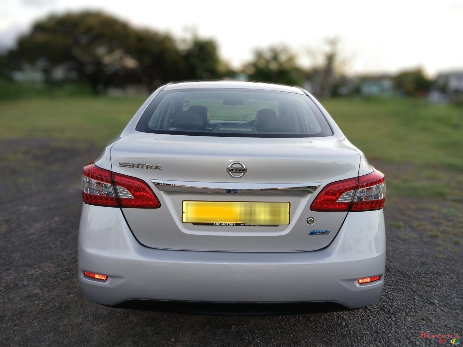 2018' Nissan photo #2