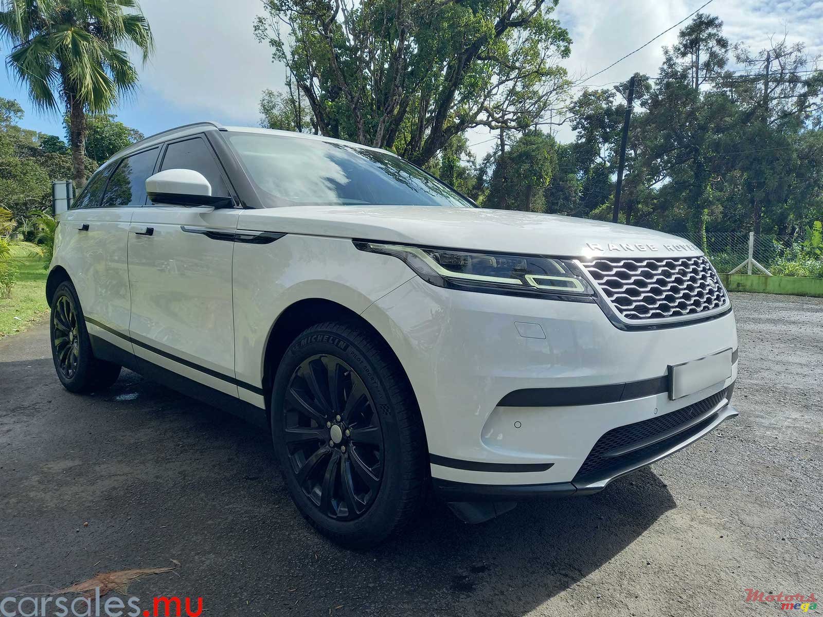 2018' Land Rover Range Rover Velar P250 S photo #2