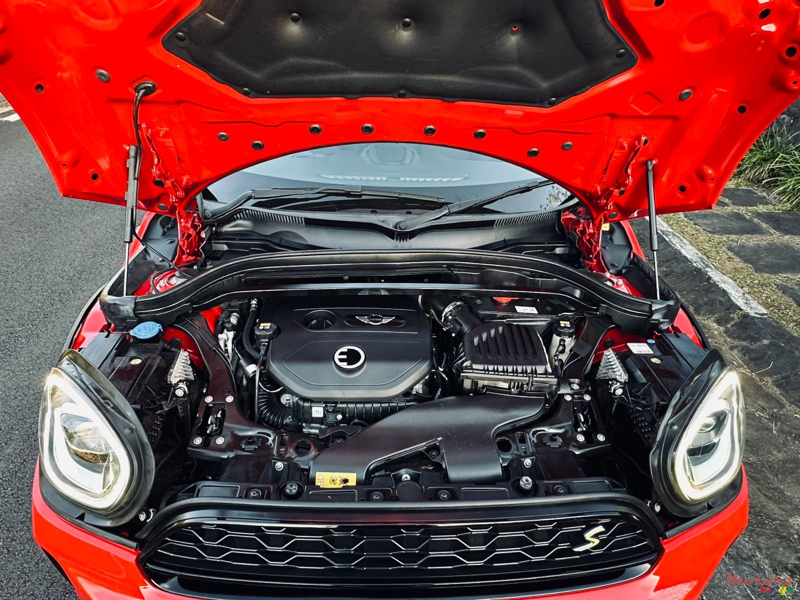 2022' MINI Cooper S countryman ALL4 photo #7