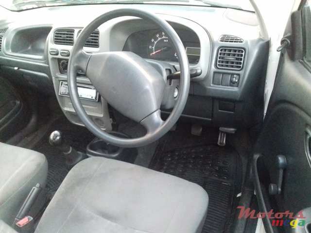 2010' Suzuki Alto photo #7